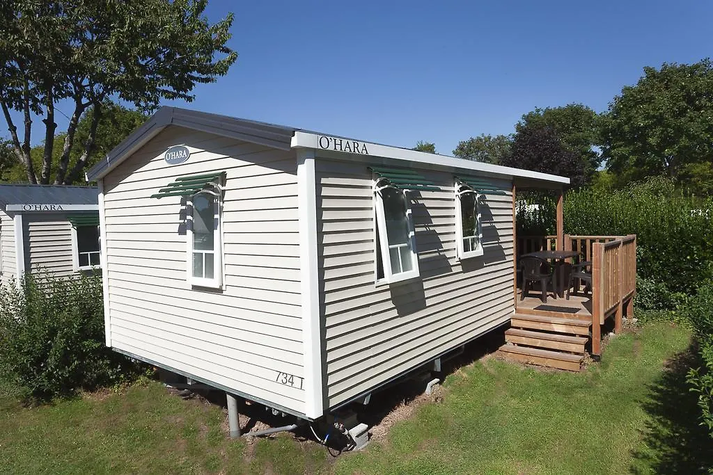 Campsite Camping Du Poulquer Villa Benodet