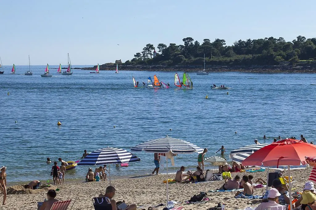 Campsite Camping Du Poulquer Villa Benodet