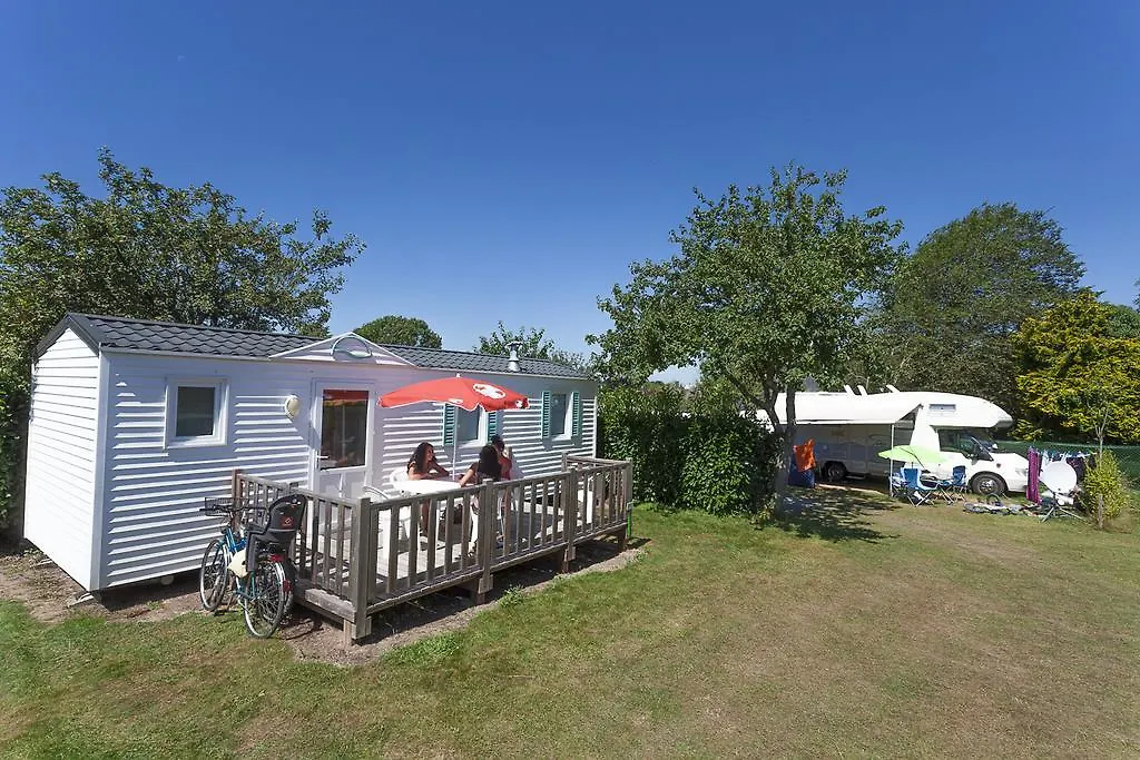 Camping Du Poulquer Villa Benodet 4*,  France