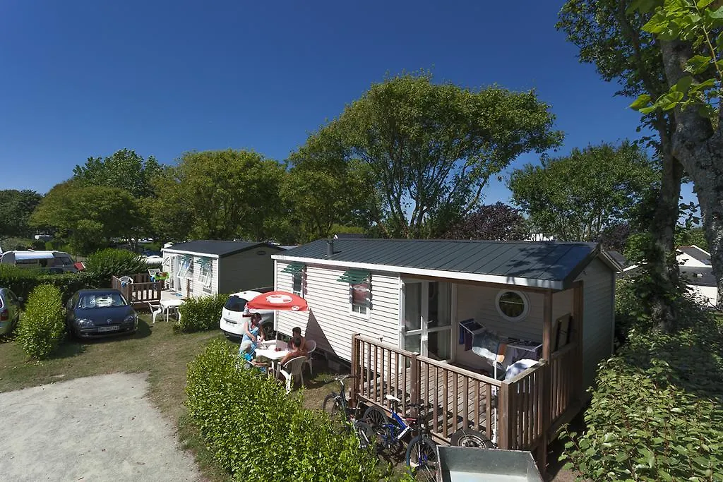 Camping Du Poulquer Villa Benodet 4*,